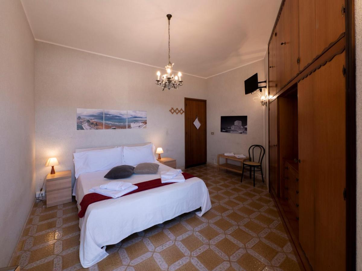 Bed and Breakfast L'Onda Марина-ді-Рагуза Екстер'єр фото